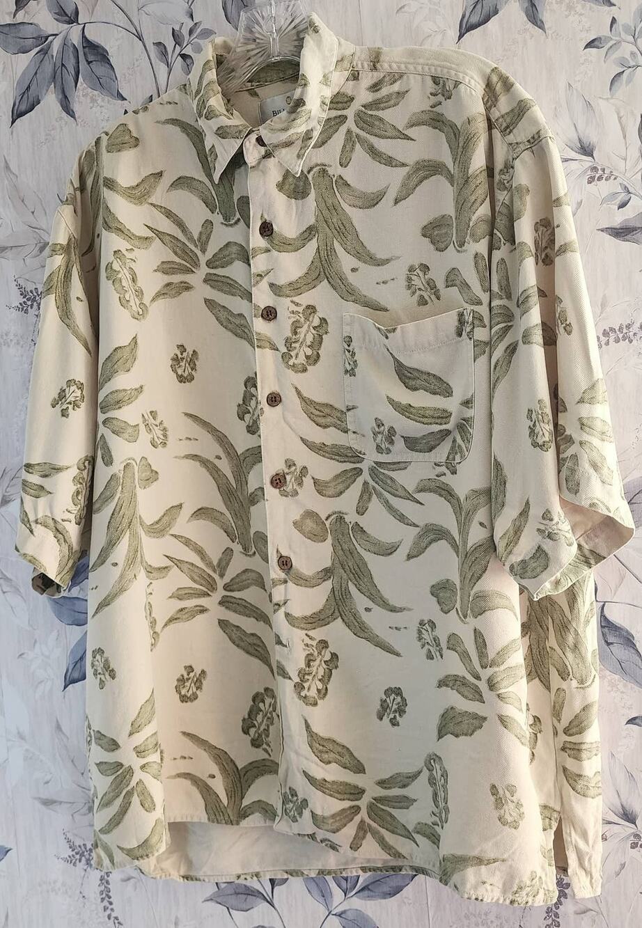 Bill Blass Men's 100% Silk Hawaiian Button Down Shirt With Pocket Large